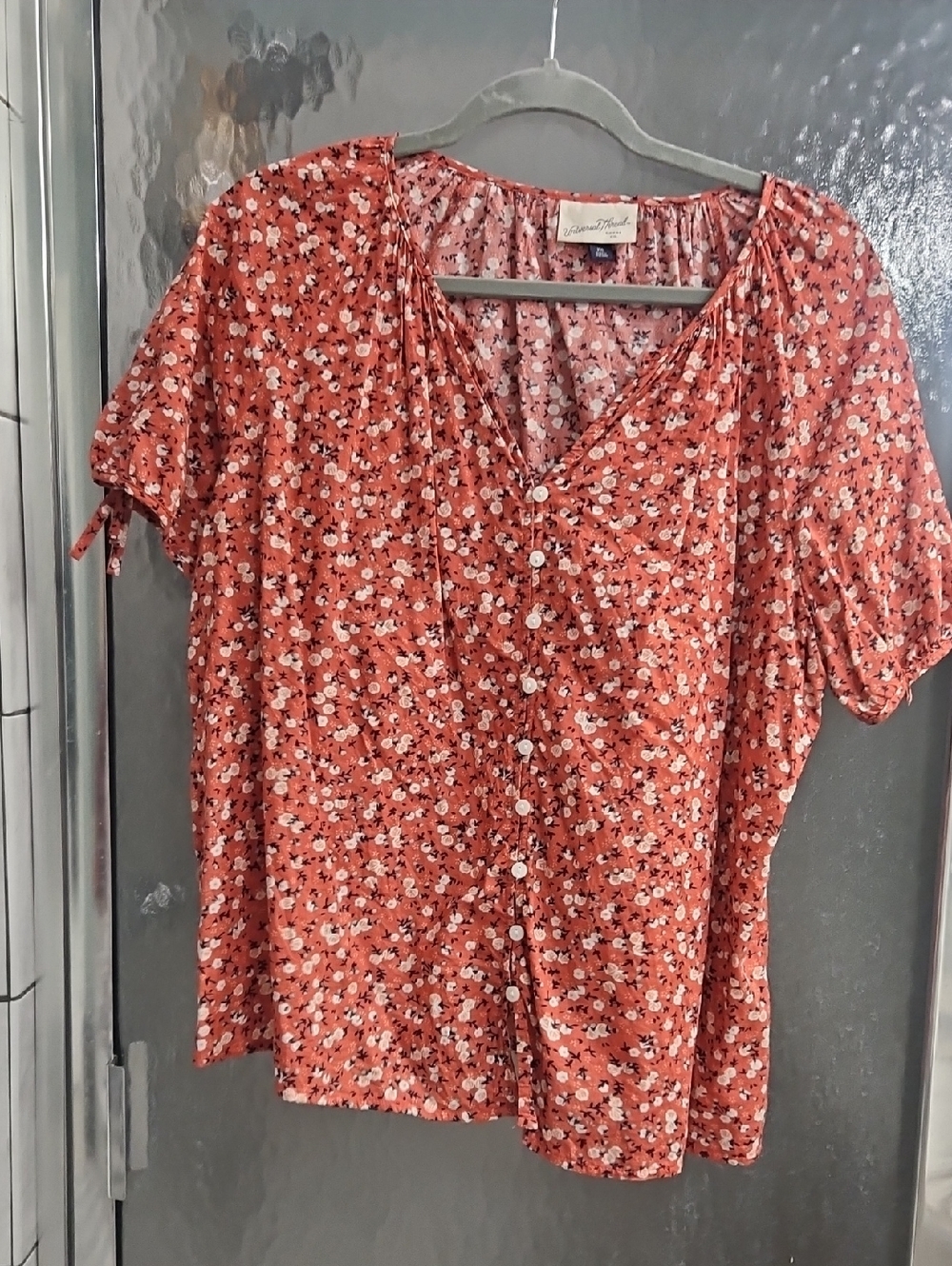 Universal Thread Coral Floral Button-Up V-Neck Blouse